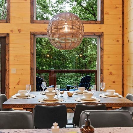 New Cozy Mountain Cabin Hot Tub Near Downtown Гатлінбург Екстер'єр фото