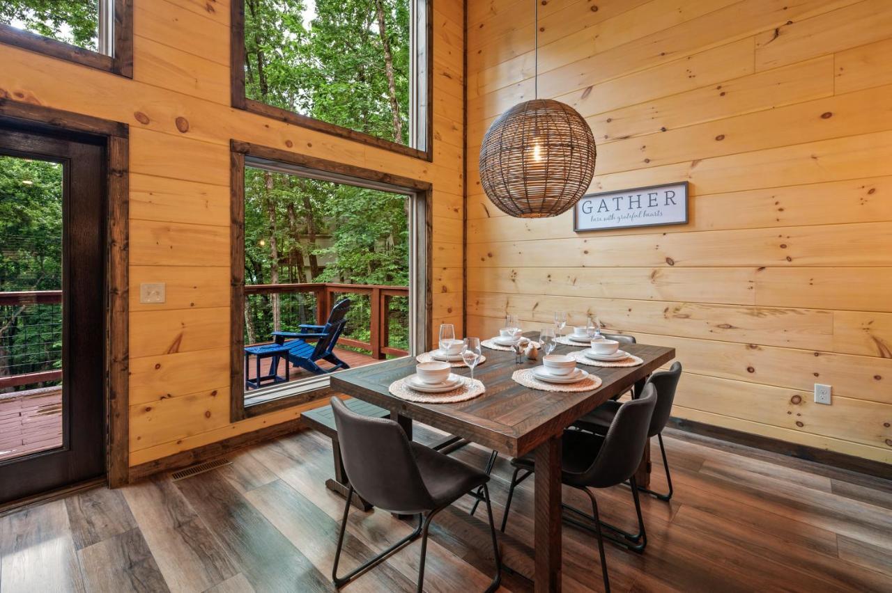 New Cozy Mountain Cabin Hot Tub Near Downtown Гатлінбург Екстер'єр фото